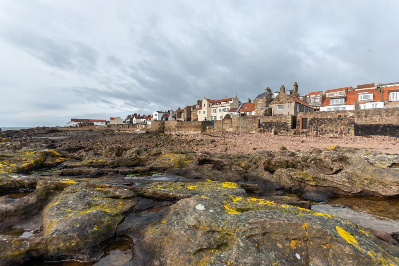 Stunning Shore Front House In Historic Cellardyke Anstruther Eksteriør billede