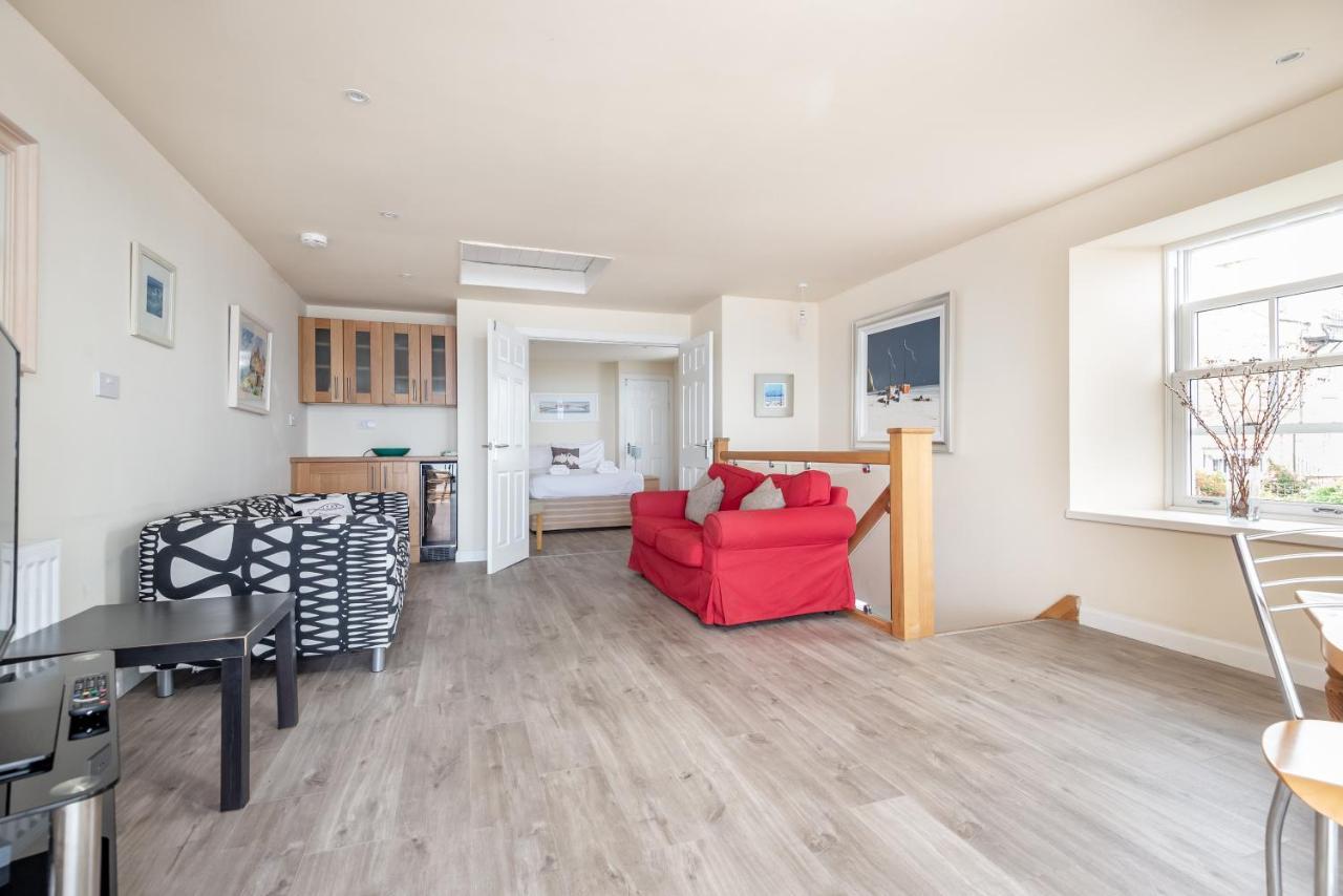 Stunning Shore Front House In Historic Cellardyke Anstruther Eksteriør billede