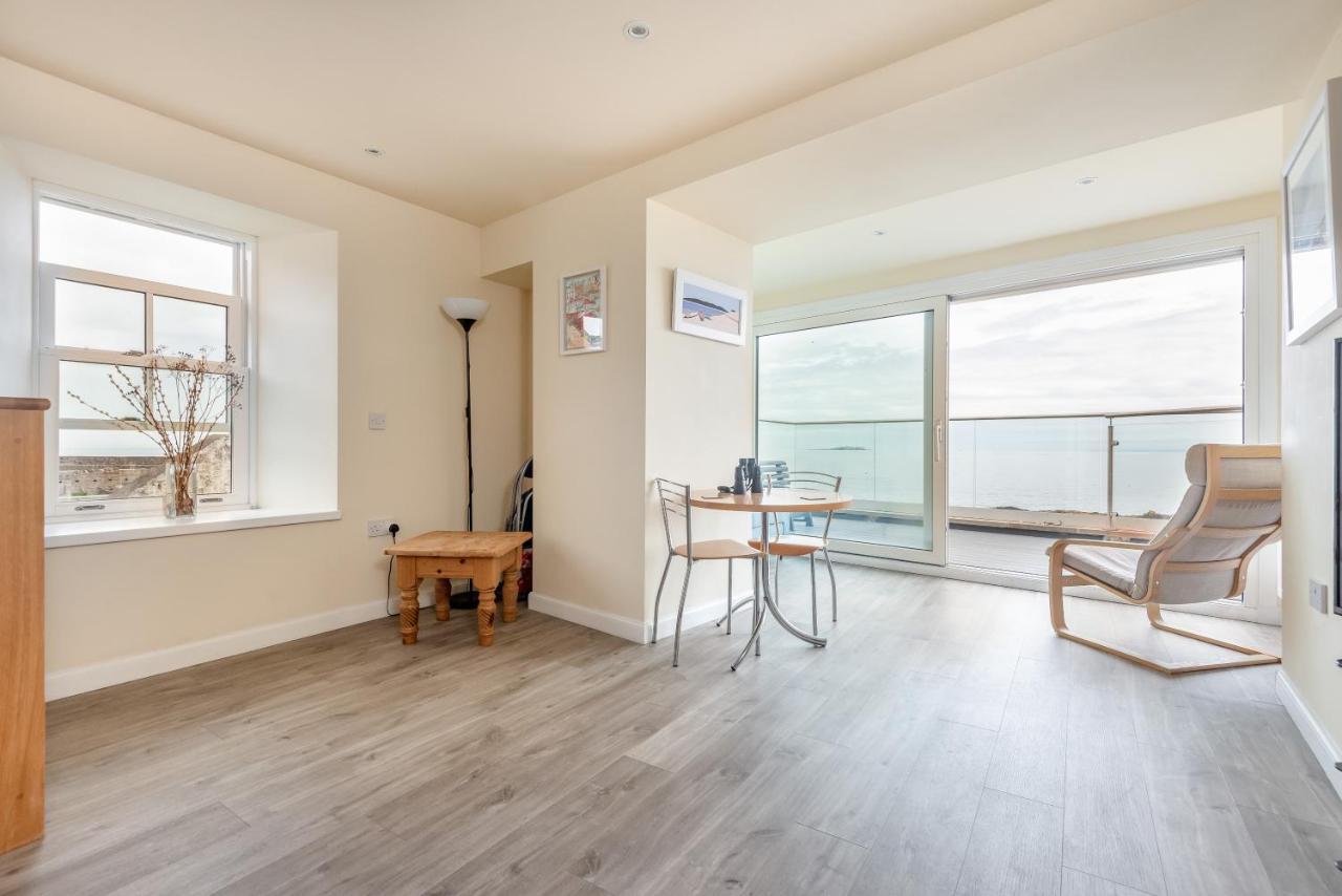 Stunning Shore Front House In Historic Cellardyke Anstruther Eksteriør billede